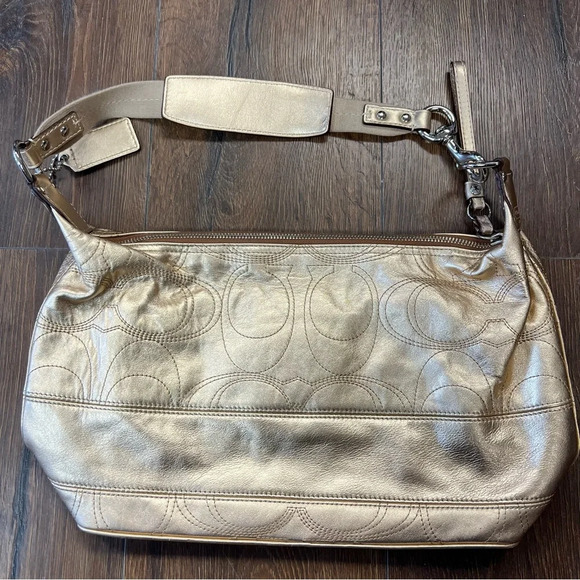 Coach signature stitch in metallic gold hobo - Picture 4 of 7